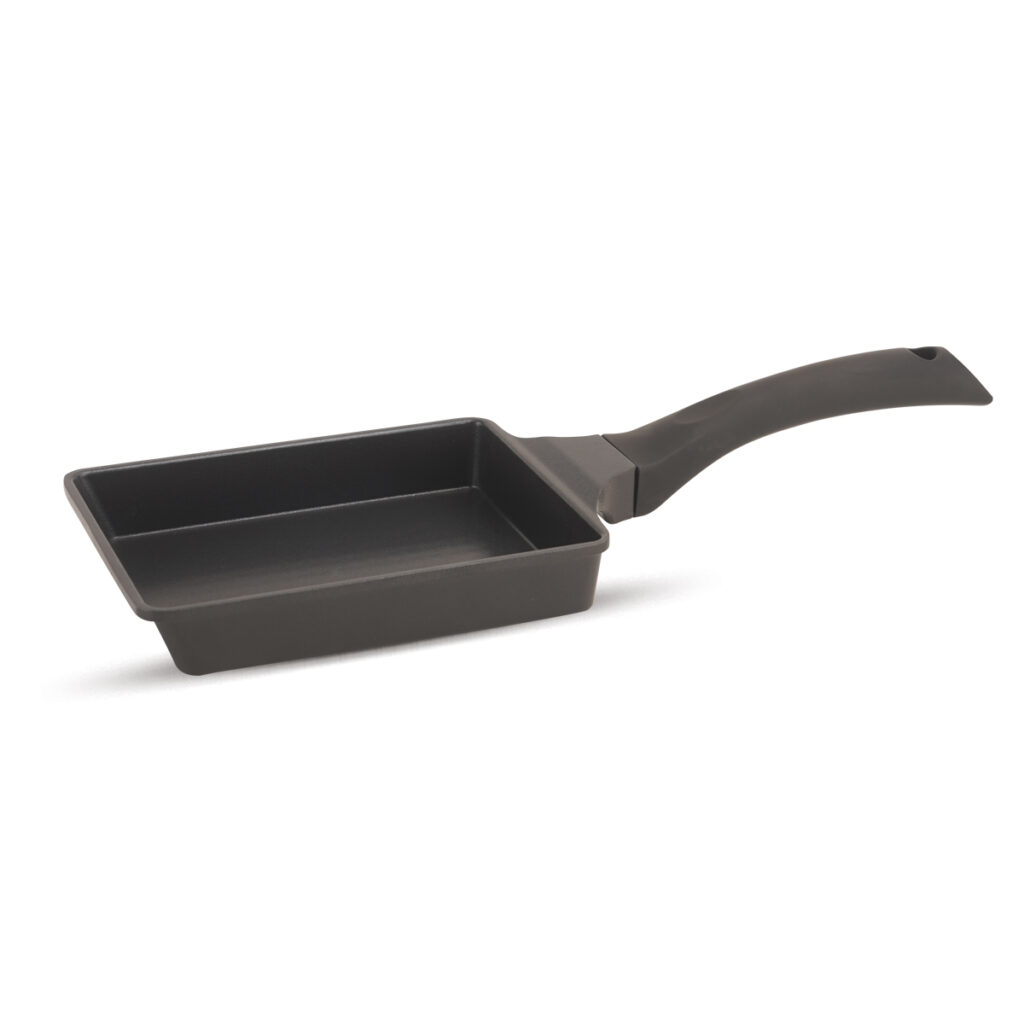 light weight omelette pan